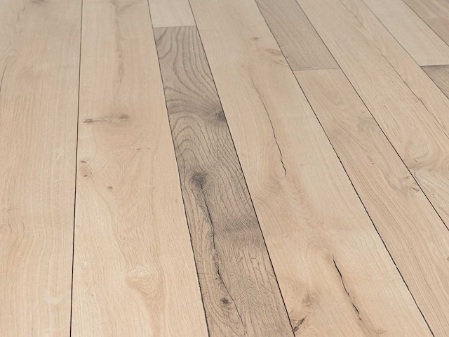 102 m2 laminaat plank watervast - 1383 x 193 x 10 mm - afbeelding 1 van  4