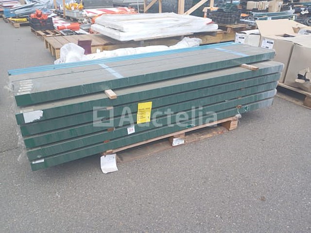 102 rechthoekige palen (ral6005) - afbeelding 2 van  3