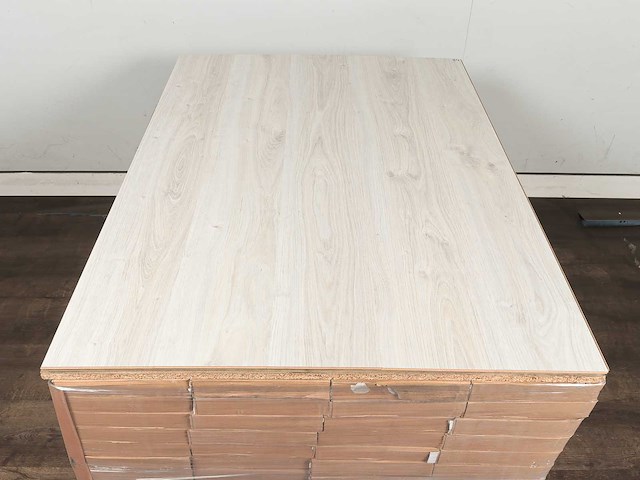 103 m2 laminaat plank - 1383 x 193 x 8 mm - afbeelding 3 van  4
