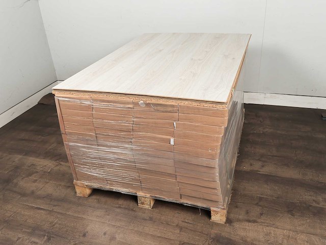 103 m2 laminaat plank - 1383 x 193 x 8 mm - afbeelding 4 van  4