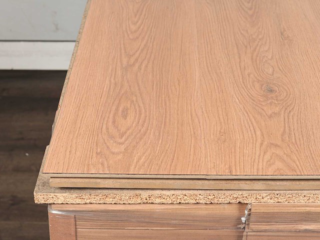 104 m2 laminaat plank watervast - 1287 x 192 x 8,5 mm - afbeelding 2 van  4