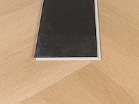 104 m2 pvc spc click visgraat met xps onderlaag - 750 x 150 x 4+1 mm - afbeelding 4 van  4