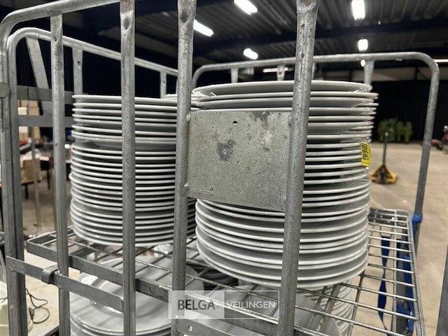 ± 105 platte borden - afbeelding 4 van  5