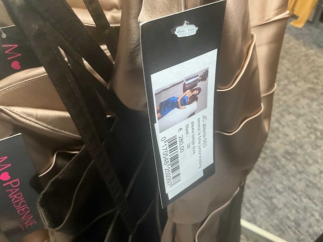 106 m parisienne diverse cocktailjurken (totaalprijs) - afbeelding 7 van  41