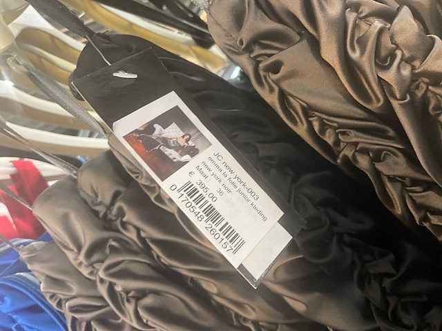 106 m parisienne diverse cocktailjurken (totaalprijs) - afbeelding 36 van  41