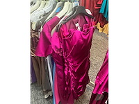 106 m parisienne diverse cocktailjurken (totaalprijs) - afbeelding 39 van  41