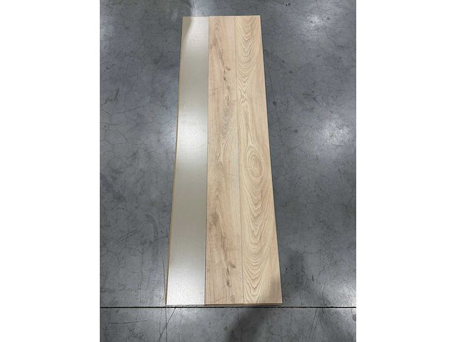 106,47 m2 laminaatvloer 8mm krono - afbeelding 3 van  3