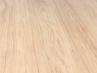 107 m2 laminaat plank - 1383 x 159 x 8 mm - afbeelding 1 van  1