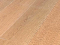 107 m2 pvc click vinyl plank - 1523 x 228,6 x 5 mm