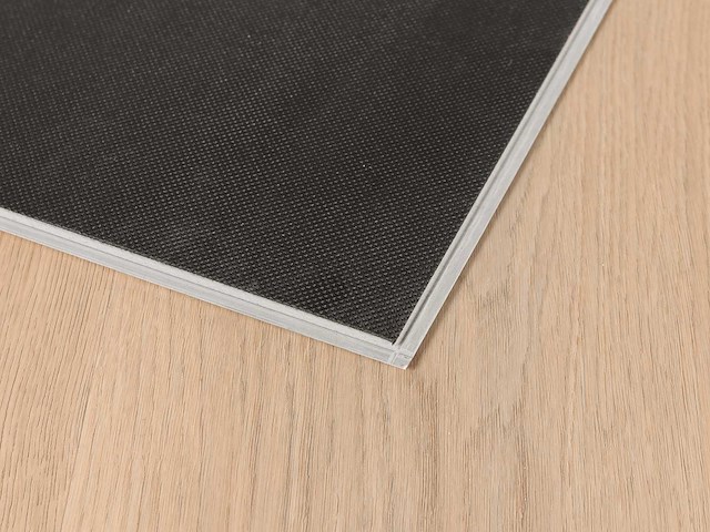 107 m2 pvc spc click plank met xps onderlaag - 1220 x 228 x 4+1 mm - afbeelding 3 van  3