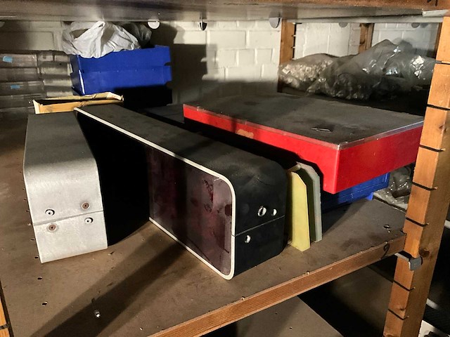 10m houten opbergrekken met inhoud - afbeelding 18 van  35