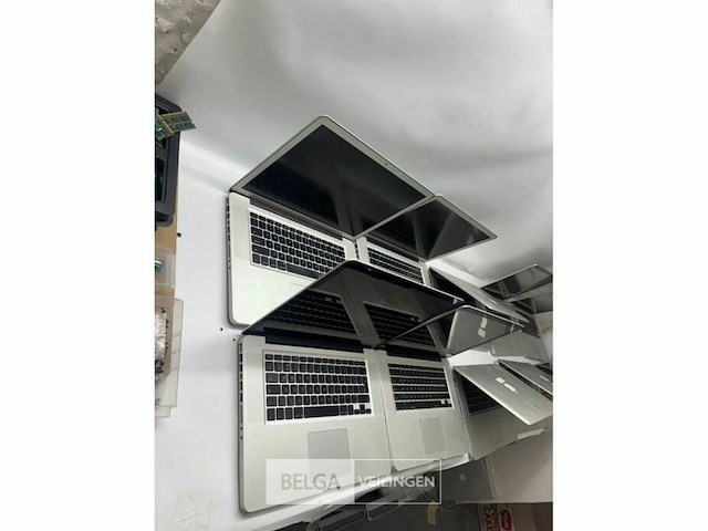 10x 15 inch mix macbook onderdelen - afbeelding 7 van  7