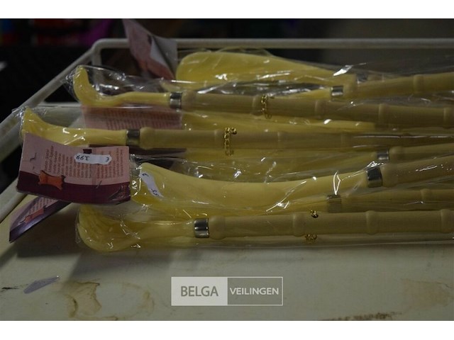 10x 2in 1 ruggenkrabber en schoenaantrekkers - afbeelding 2 van  3