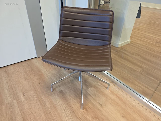 (10x) design lederen draaistoelen arper - afbeelding 1 van  6