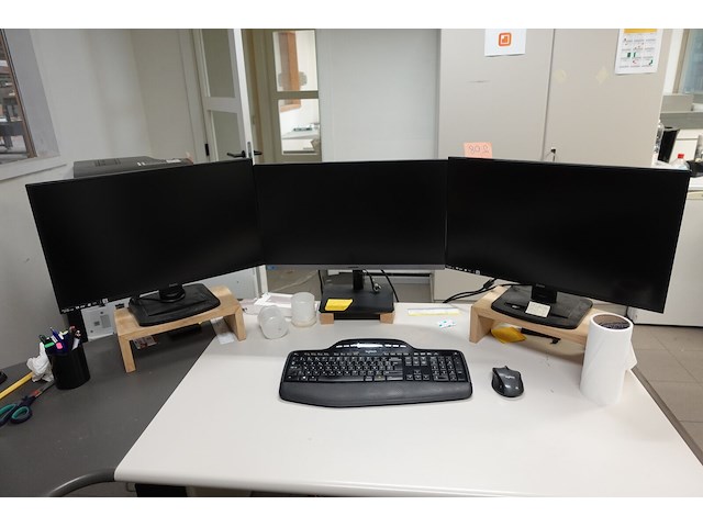 10x divers computerscherm - afbeelding 1 van  7