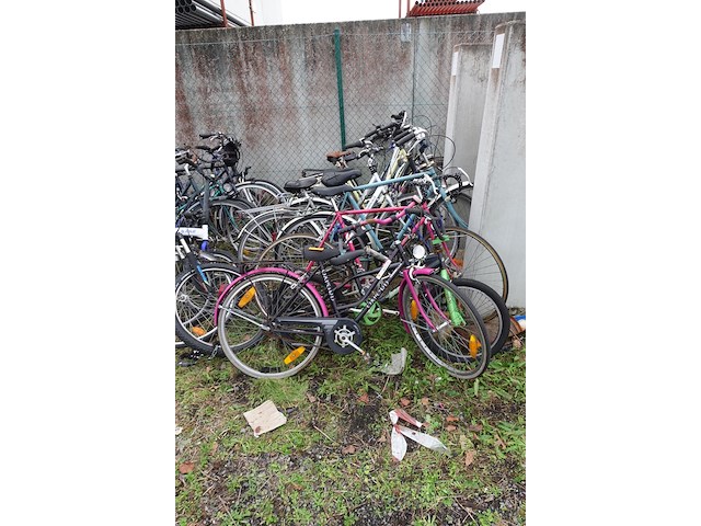 10x diverse fietsen - afbeelding 1 van  7