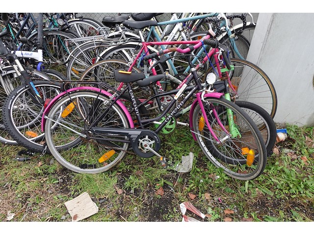 10x diverse fietsen - afbeelding 2 van  7