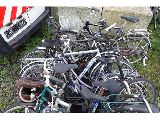 10x diverse fietsen - afbeelding 4 van  5