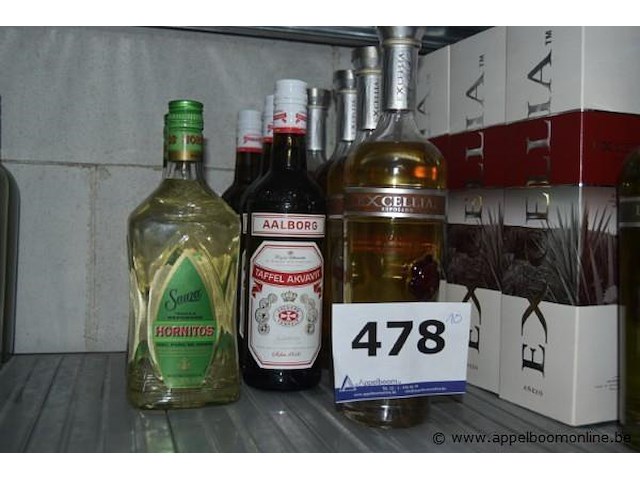 10x fles akvavit, aalborg, taffel akvavit - afbeelding 1 van  3