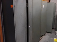 10x metalen kast + inhoud - afbeelding 1 van  25