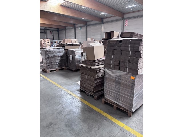 10x pallet diverse kartonnen dozen - afbeelding 1 van  7