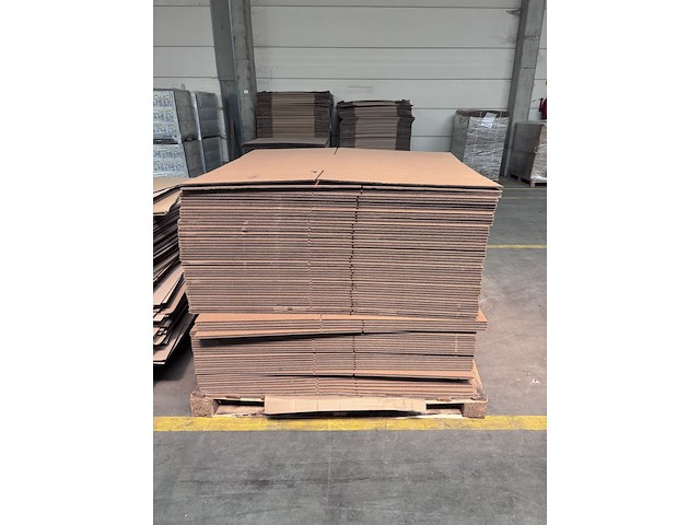 10x pallet diverse kartonnen dozen - afbeelding 6 van  7