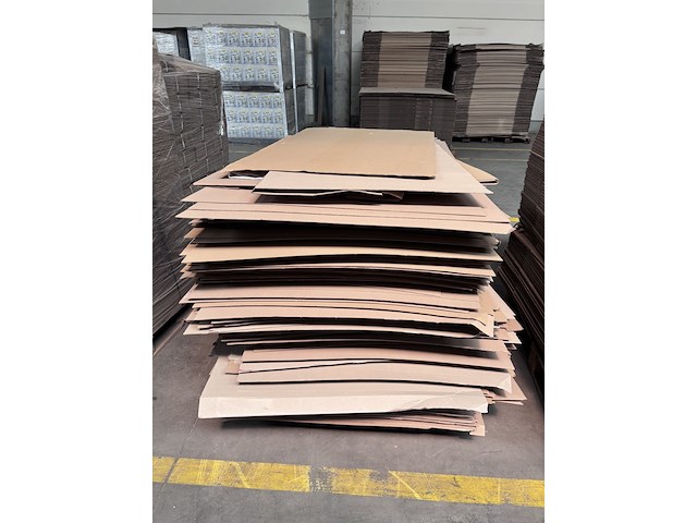 10x pallet diverse kartonnen dozen - afbeelding 7 van  7