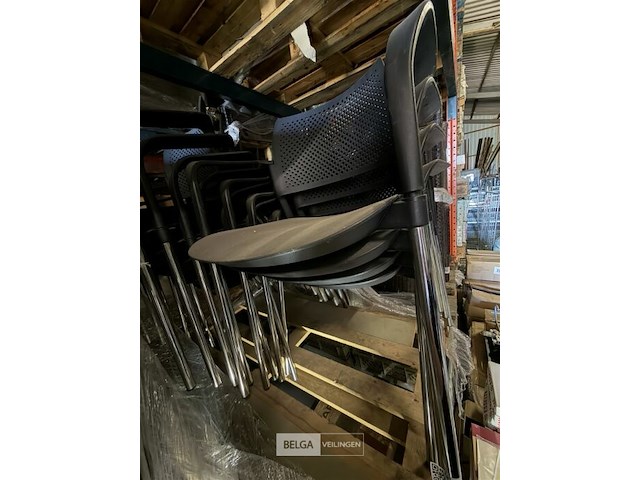 10x pvc stapelstoel zwart - afbeelding 3 van  5