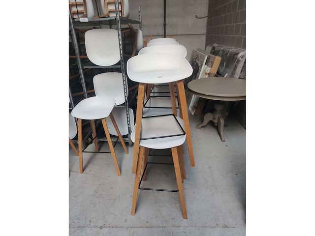 10x witte barstoel (houten frame (excl. transportkar) (10x) - afbeelding 2 van  3