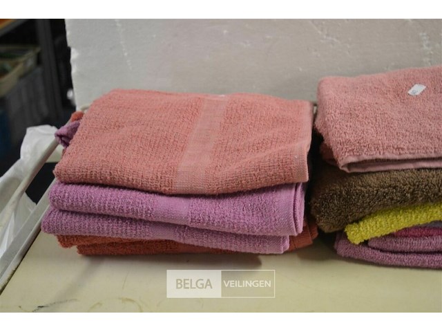 ±11 badhanddoeken div. kleuren - afbeelding 2 van  3