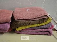 ±11 badhanddoeken div. kleuren - afbeelding 3 van  3