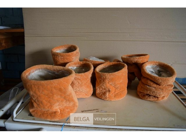 11 bloemmandjes - afbeelding 1 van  2