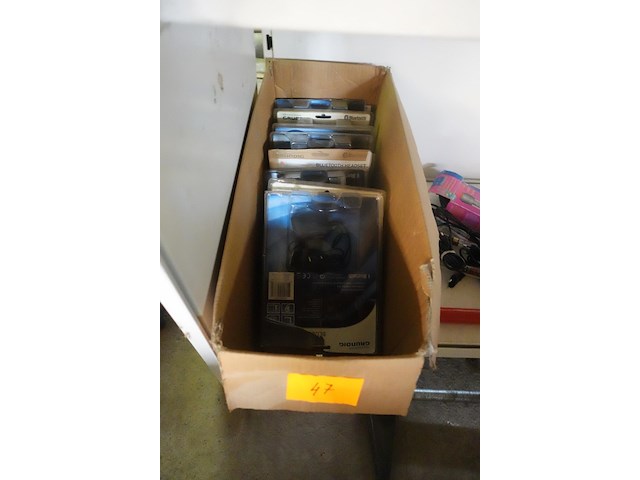 11 bluetoth headsets grundig - afbeelding 1 van  3