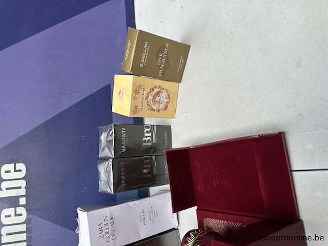 11 div eau de parfum en eau de toilette - afbeelding 2 van  3