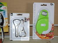 11 diverse keukenmaterialen - afbeelding 3 van  4