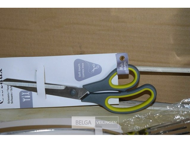 11 diverse keukenmaterialen - afbeelding 2 van  6