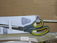 11 diverse keukenmaterialen - afbeelding 2 van  6