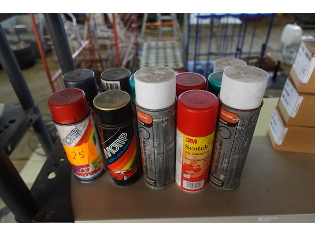 11 diverse spuitbussen - afbeelding 2 van  2