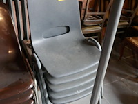 11 diverse stoelen - afbeelding 2 van  4