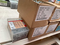 11 dozen bouten en houtschroeven - afbeelding 6 van  7
