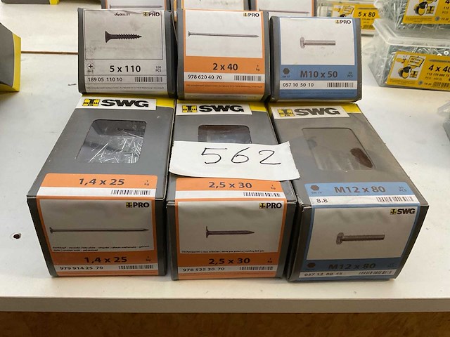 11 dozen bouten en nagels - afbeelding 2 van  6