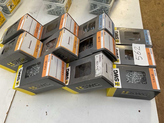 11 dozen bouten en nagels - afbeelding 6 van  6