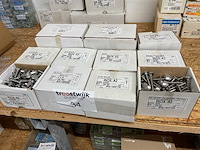 11 dozen inox hout schroeven en bouten