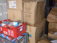 11 dozen met ronde pvc deksels en doosjes - afbeelding 3 van  7