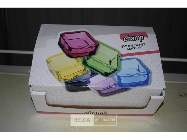 11 glazen asbakken - afbeelding 1 van  2