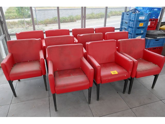11 horecastoelen rode kleur - afbeelding 1 van  3