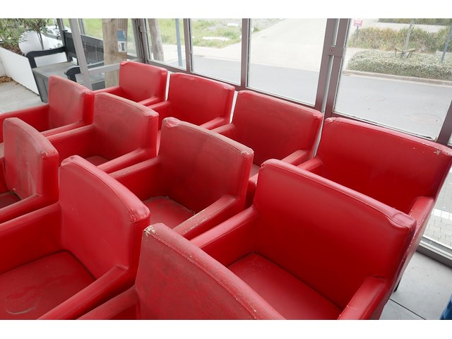 11 horecastoelen rode kleur - afbeelding 3 van  3