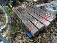 11 houten veiligheidspalen