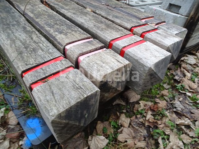 11 houten veiligheidspalen - afbeelding 2 van  3