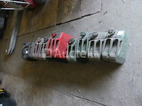 11 jerrycans - afbeelding 3 van  3